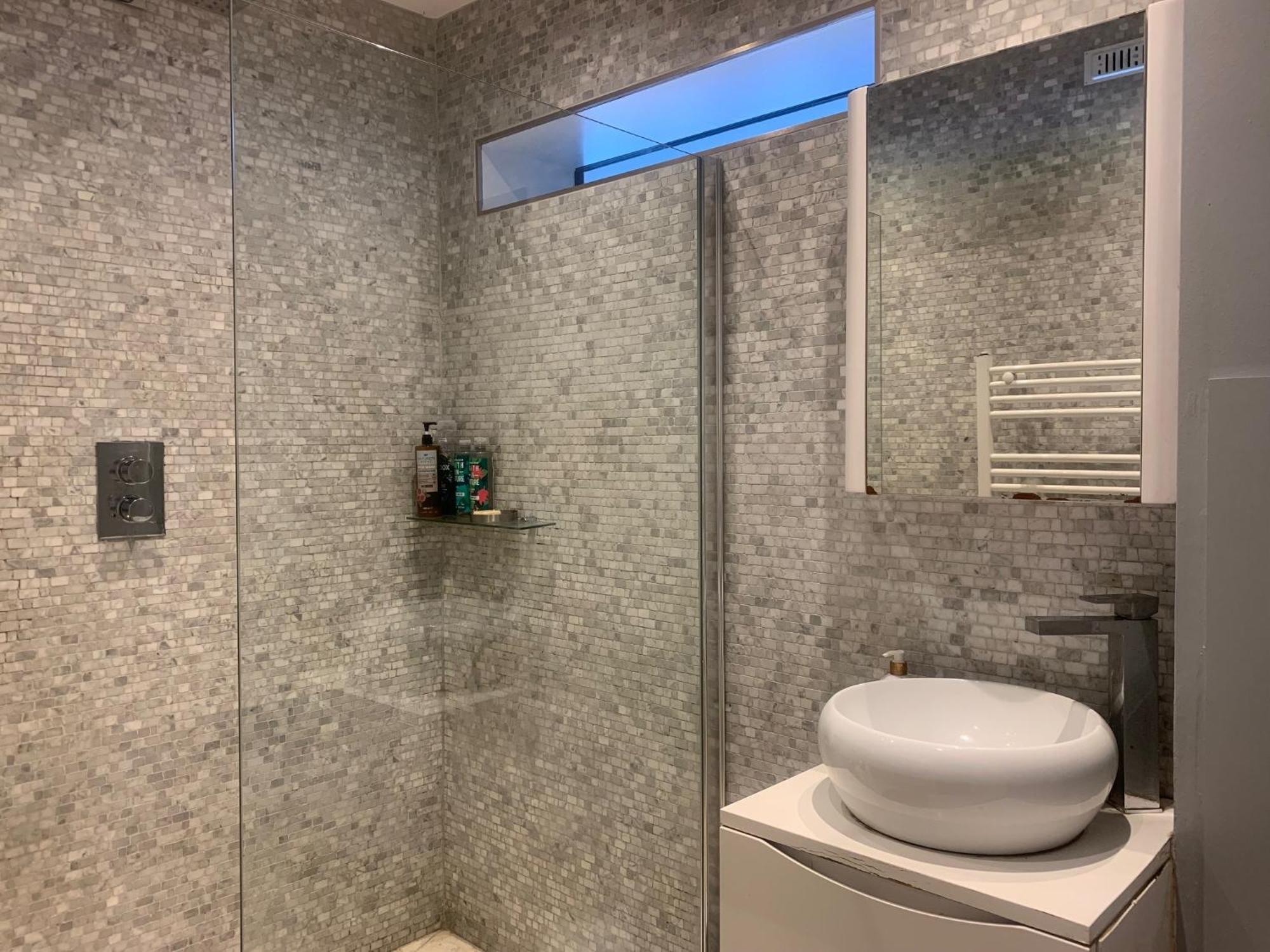 Sanctuary By The Sea With Large Room Including Lounge, Bathroom, Direct Garden Access & Free Parking Brighton Exteriör bild